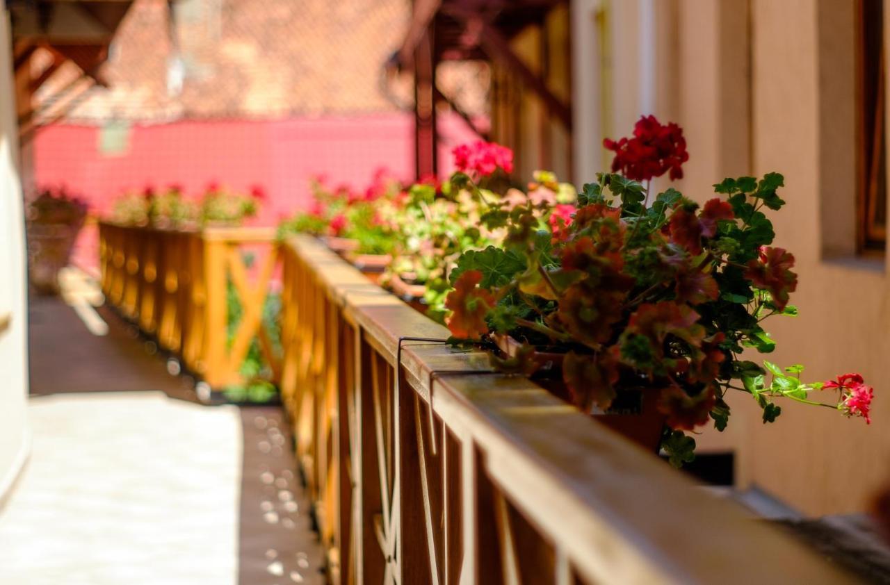 Hotel Casa Wagner Brașov Exterior foto