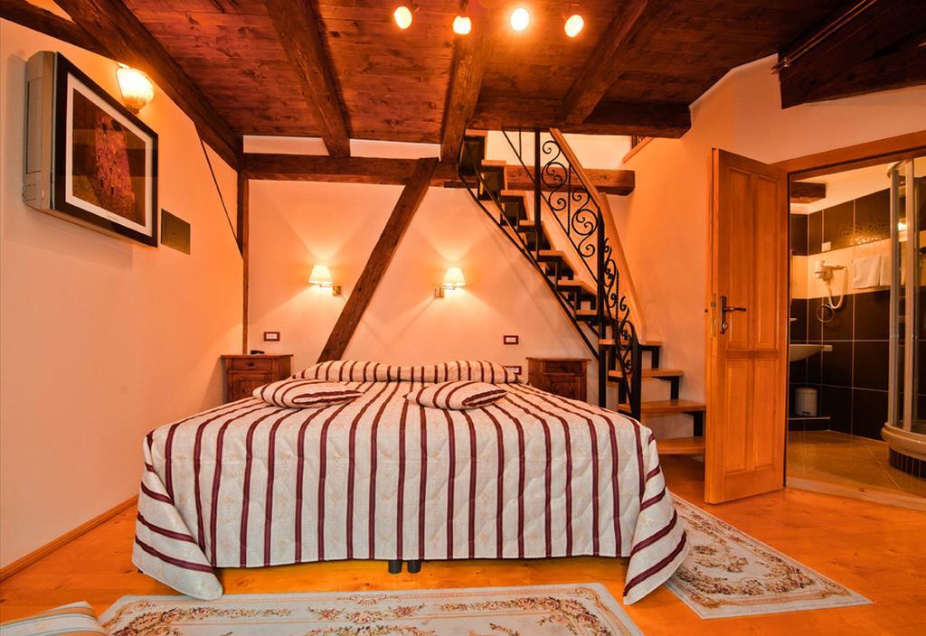 Hotel Casa Wagner Brașov Zimmer foto