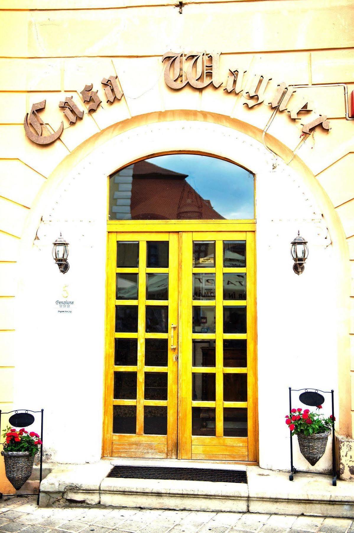 Hotel Casa Wagner Brașov Exterior foto